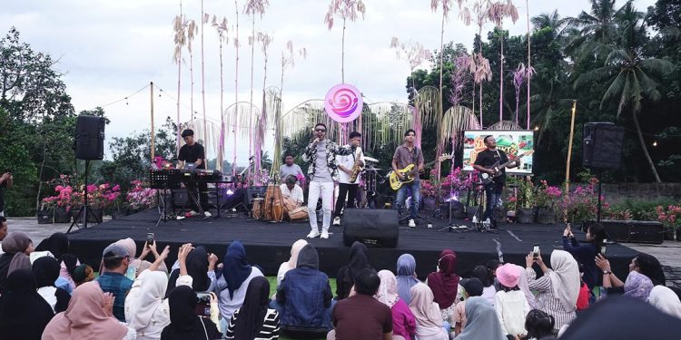 Beragam Atraksi Siap Sambut Wisatawan di Senja AWT Banyuwangi