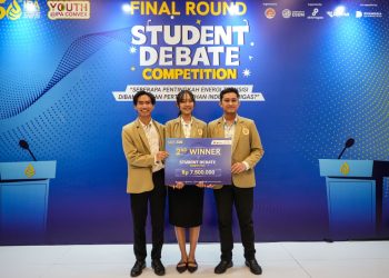 Tim UGM Sabet Juara Kedua di Kompetisi Debat Mahasiswa IPA Convex