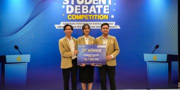 Tim UGM Sabet Juara Kedua di Kompetisi Debat Mahasiswa IPA Convex