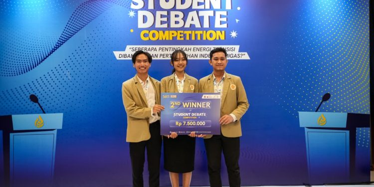 Tim UGM Sabet Juara Kedua di Kompetisi Debat Mahasiswa IPA Convex