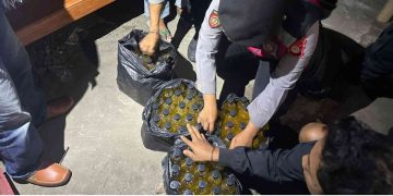 Polres Bantul Sita Ratusan Botol Miras Ilegal dan Oplosan di Sewon, Tiga Warga Diamankan