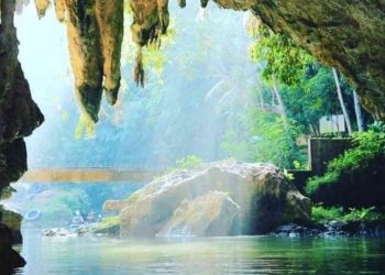 wisata goa pindul