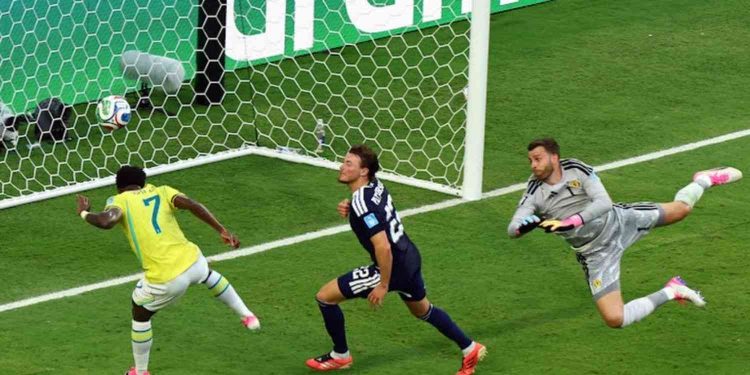Blunder Fatal Pertahanan Skotlandia, Brasil Menutup Babak Pertama dengan Keunggulan 2-0