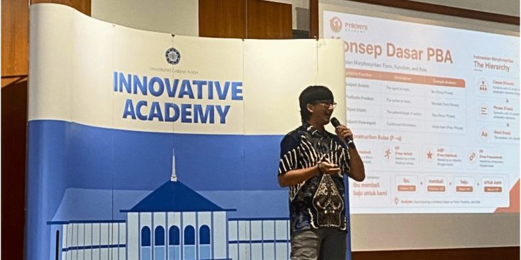 Founder Data Sorcerers Bedah Teknologi di Balik AI dalam Workshop di UGM