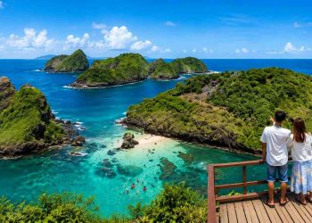 Dijuluki Raja Ampat-nya Banyuwangi, Pantai Bedil Punya Laut Biru dan Tiket Masuk Gratis