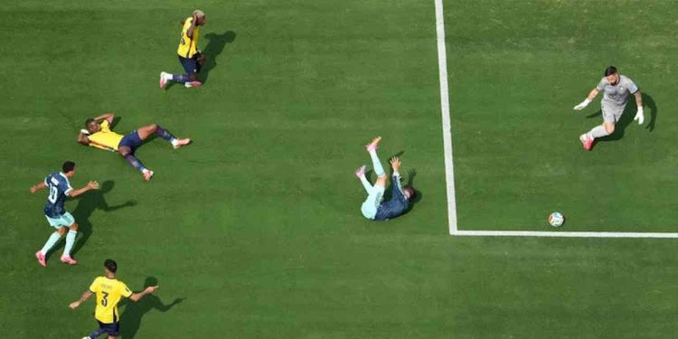 Ekuador Tahan Jerman 1-1, Keputusan VAR Ubah Jalannya Pertandingan Grup E