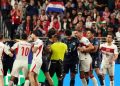 Gol Cepat dan Kartu Merah! Babak Pertama Turki vs Paraguay Penuh Drama