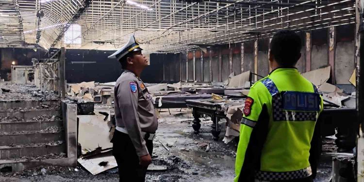 Habit Pool & Lounge di Jalan Magelang Sleman Terbakar, Pemilik Alami Kerugian Fantastis