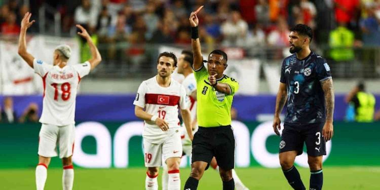 Hasil Turki vs Paraguay di Piala Dunia 2026: Gol Kilat Galarza dan Kartu Merah Almiron Warnai Babak Pertama