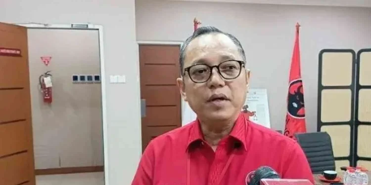 PDIP Diserang Soal Posisi Penyeimbang, Deddy Sitorus Ini Mandat Partai, Bukan Sikap Ambigu