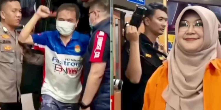 Roy Suryo Angkat Kepalan Tangan Saat Diperiksa, Dr Tifa Sebut ‘Hadiah Ulang Tahun untuk Jokowi’
