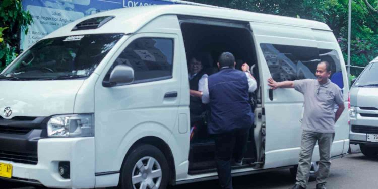 Sewa Hiace Cikarang Kian Diminati Perusahaan dan Rombongan Wisata, Hiace Transport Tawarkan Armada Lengkap dan Layanan Antar Jemput
