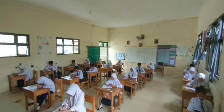 MTs N 2 Balangan Gunakan Ujian Digital untuk Cegah Kecurangan