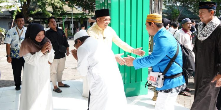 Wali Kota Probolinggo Sambut Kepulangan 312 Jemaah Haji dengan Penuh Syukur