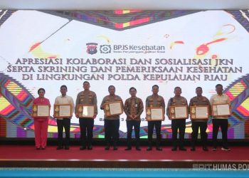 Polda Kepri Terima Penghargaan dari BPJS Kesehatan atas Dukungan Program JKN