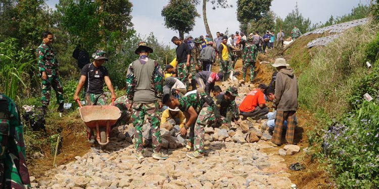 TMMD di Sigayam Tingkatkan Infrastruktur dan Kerukunan Warga