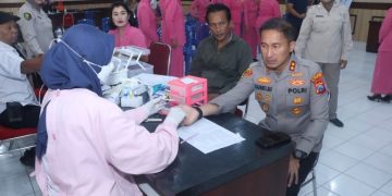 Polres Blitar Kota Adakan Donor Darah Sambut Hari Bhayangkara ke-80