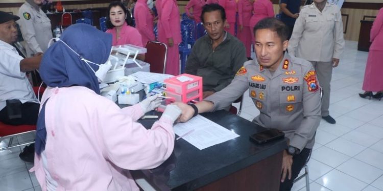 Polres Blitar Kota Adakan Donor Darah Sambut Hari Bhayangkara ke-80