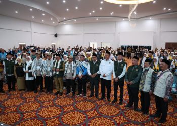 Jemaah Haji Kloter Pertama Banten Tiba di Debarkasi Cipondoh