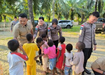 Kehadiran Satgas Damai Cartenz Bawa Kebahagiaan di Panti Asuhan Keerom