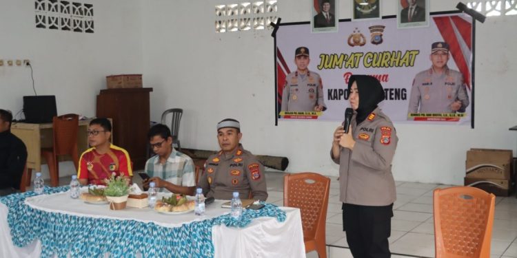 Polresta Palu Adakan Program Jumat Curhat di Besusu Timur