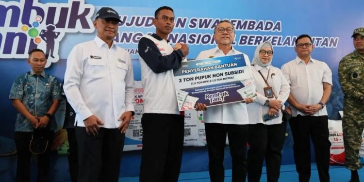 Menko Pangan Pastikan Ketersediaan Pupuk Nasional Terjamin