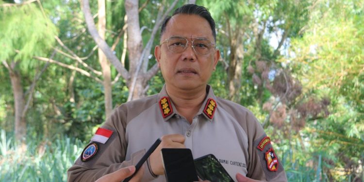 Satgas Damai Cartenz Amankan Terduga Perantara Senjata Ilegal di Sarmi