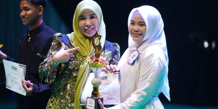 Kecamatan Halong Raih Juara Pertama Lomba Teatrikal Puisi Islami di Balangan