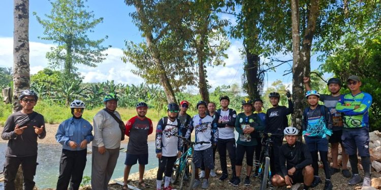 KBC Club Eksplorasi Wisata Desa Liyu dengan Bersepeda