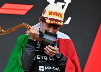 Kimi Antonelli dari Mercedes Menang di F1 GP Monako 2026