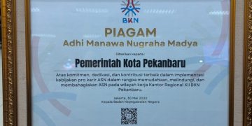 Pemko Pekanbaru Raih Penghargaan Adhi Manawa Nugraha Madya dari BKN