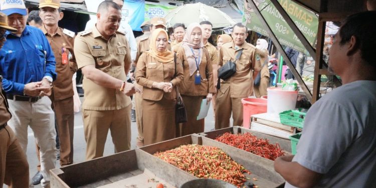 Pemkab Kapuas Intensif Pantau Harga Sembako untuk Jaga Stabilitas Ekonomi