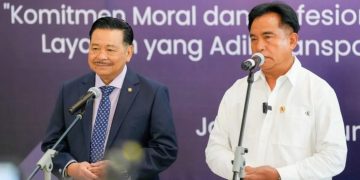 Menko Yusril Soroti Pentingnya Pembenahan Organisasi Demi Pelayanan Publik yang Bersih