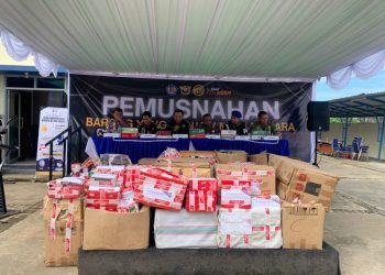 Polres Kutai Timur dan Bea Cukai Sangatta Musnahkan Barang Ilegal Senilai Rp172 Juta