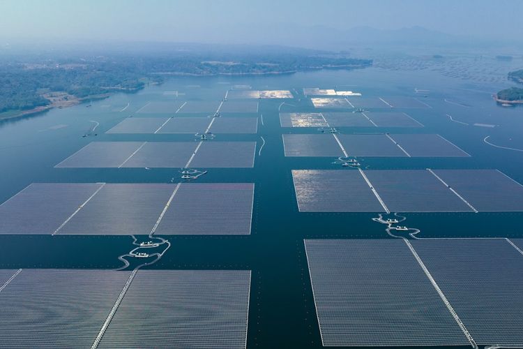 Kementerian ESDM Siapkan Revisi RUPTL untuk Integrasi PLTS 100 GW