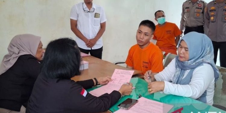 Polda Jambi Serahkan Tersangka Kurir 58 Kg Sabu ke Kejaksaan