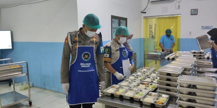 Polres Purwakarta Pastikan Keamanan Pangan Melalui Pemeriksaan Rutin