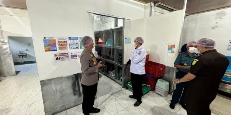 Kapolres Tolitoli dan Forkopimda Lakukan Sidak Program Makan Bergizi Gratis