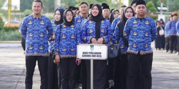 Pemprov Riau Hentikan Rekrutmen PNS Baru, Ini Alasannya