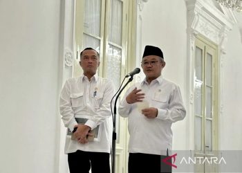 Presiden Prabowo Instruksikan Evaluasi Buku Pelajaran Sekolah