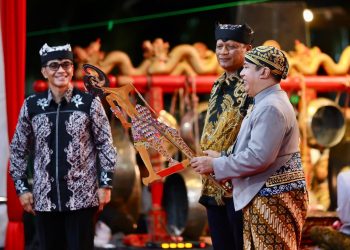 Pagelaran Wayang Kulit Meriahkan Hari Bhayangkara ke-80 di Banyuwangi
