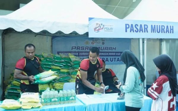Brimob Polda Sumut Rayakan Hari Bhayangkara ke-80 dengan Pasar Murah dan Pembagian Makanan Gratis