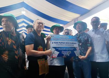 Petani Aceh Besar Dapat Bantuan 2 Ton Pupuk Non-Subsidi
