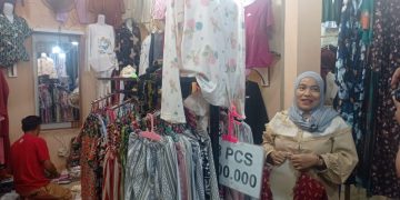 Tahun Ajaran Baru Tingkatkan Aktivitas Ekonomi di Pasar Raya Padang Fase VII