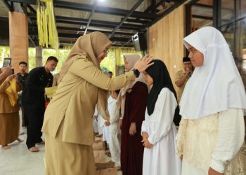 Bupati Banyuwangi Dorong ASN Berbagi untuk Anak Yatim dan Disabilitas