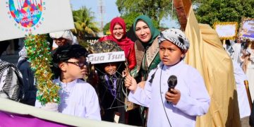 Replika Unta dari SD Islam Al-Azhar Kairo Menarik Perhatian di Pawai 1 Muharram Aceh