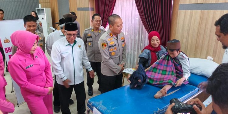 Polres Kutai Timur Adakan Sunatan Massal Gratis di Hari Bhayangkara ke-80