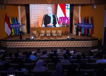 Menkomdigi Peringatkan Gen Z tentang Risiko Algoritma dalam Demokrasi Digital