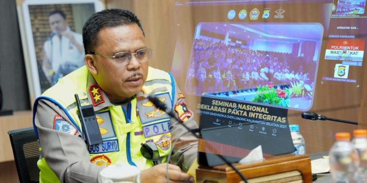 Kakorlantas Polri Dorong Zero Over Dimension dan Over Loading di Seminar Unlam Banjarmasin