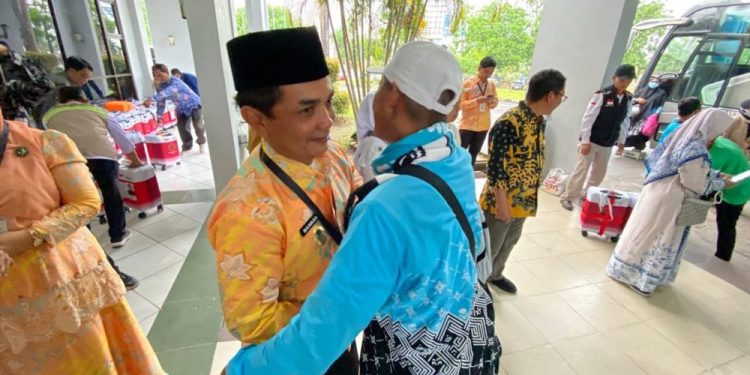 Sambutan Hangat untuk Jemaah Haji Pontianak di Batam
